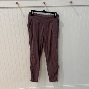 Mountain Hardwear Women's Mauve Joggers purple plum small pants exercise